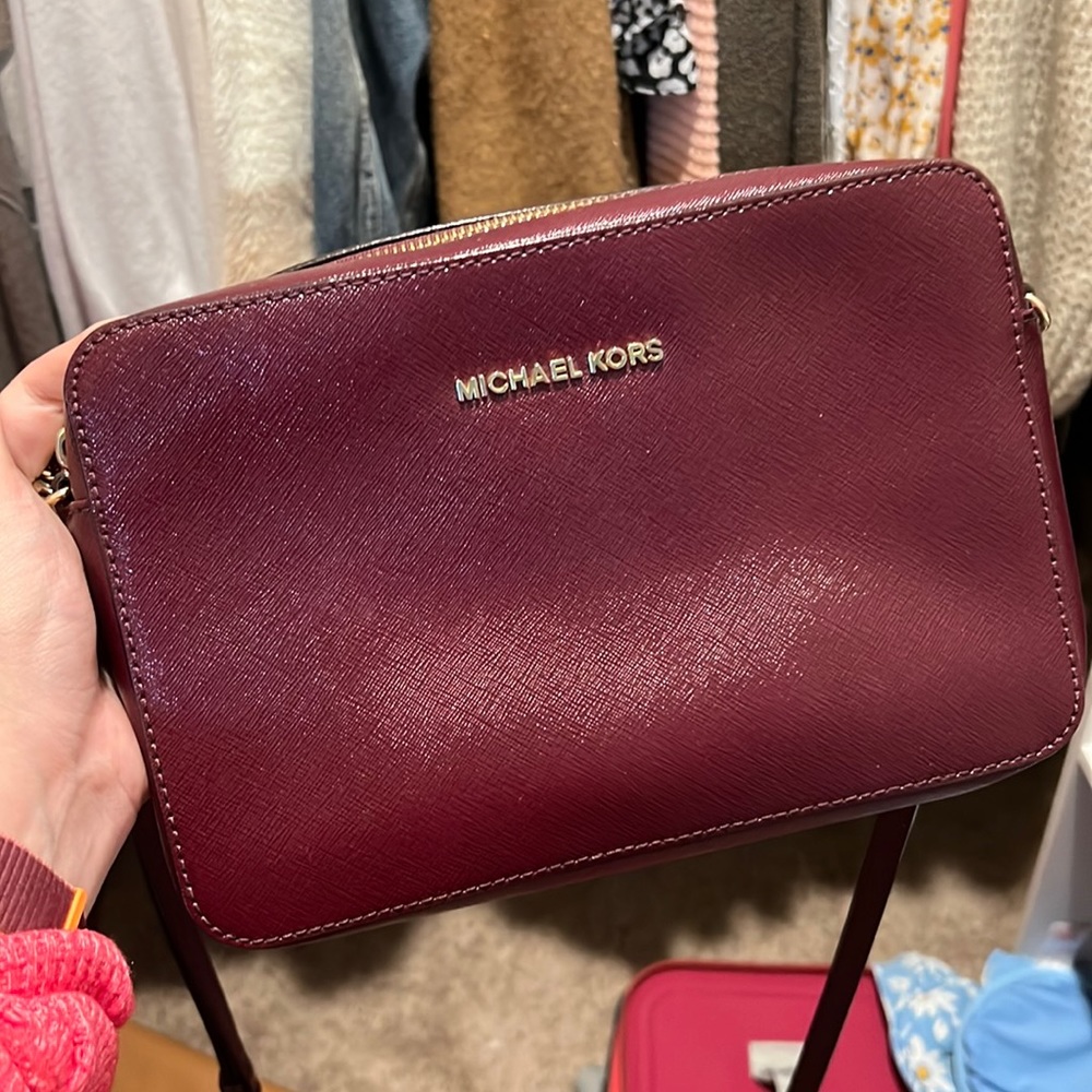 Micheal Kors crossbody